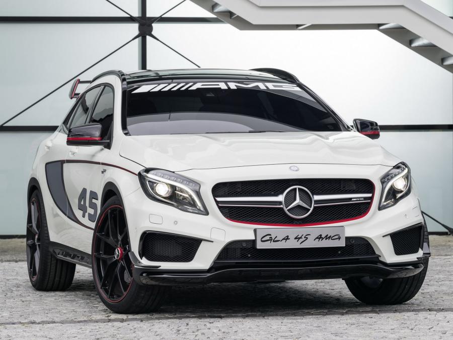  Mercedes-Benz Concept GLA45 AMG 2013 года  (фото 1 из 11)